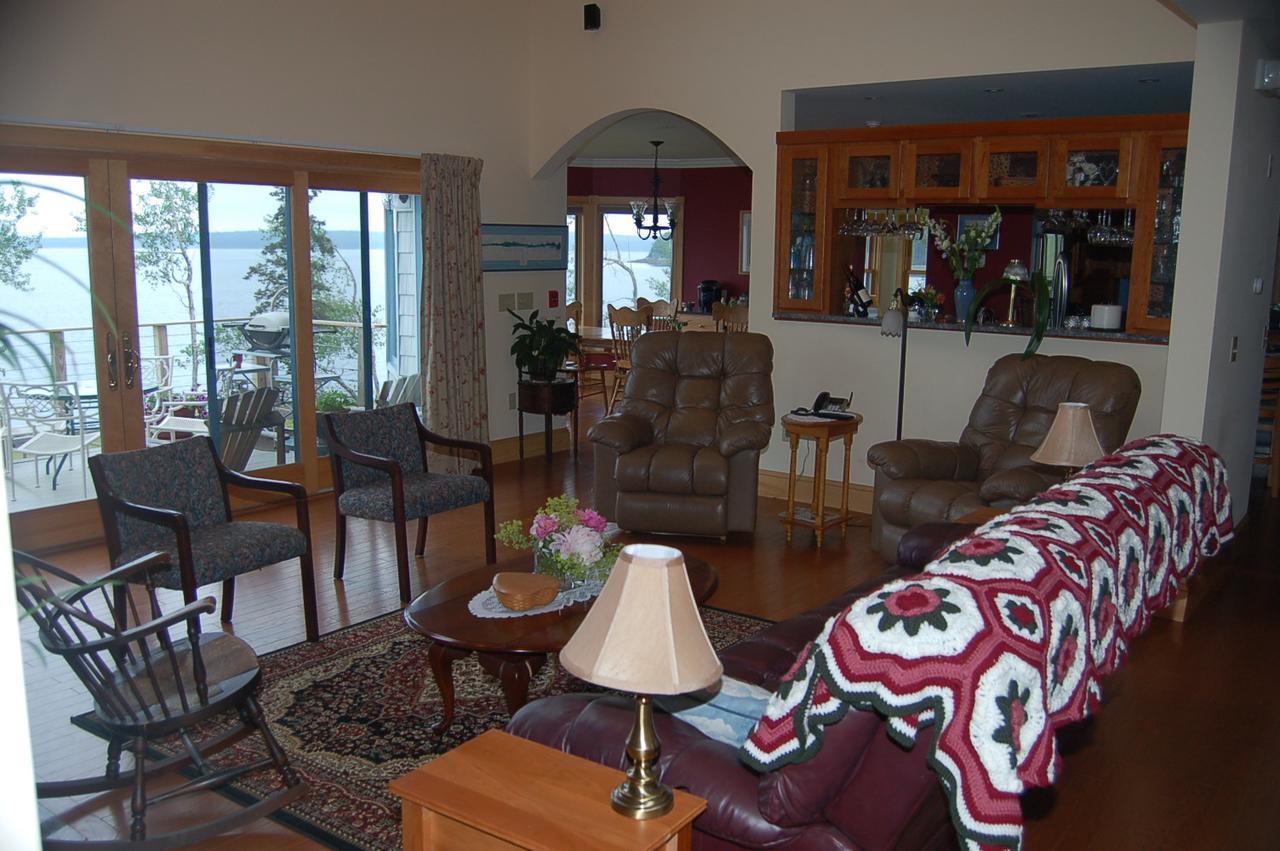 Wave Walker Bed And Breakfast Surry Buitenkant foto